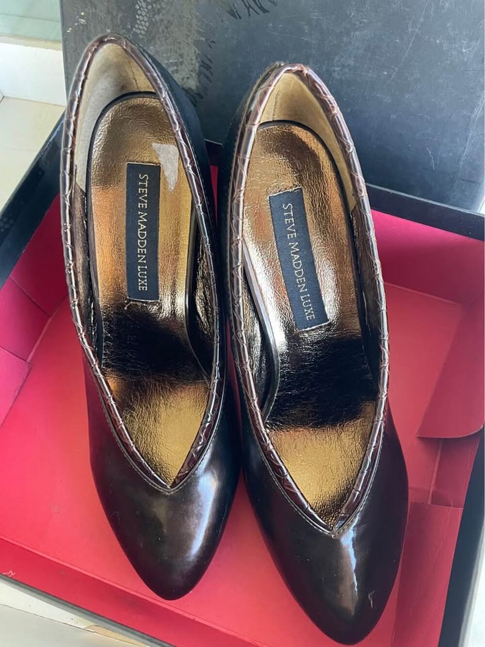 Steve Madden Brown Heels size 9 faux snake skin women bronze
